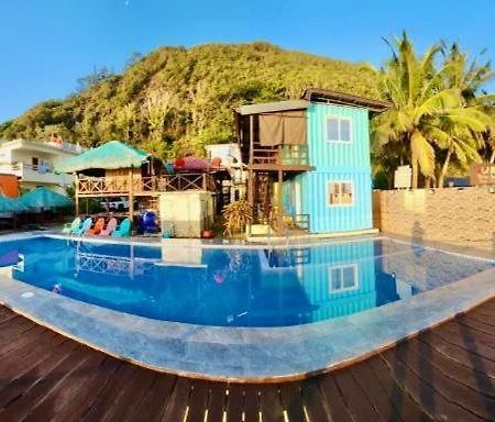 Aura Marina Sands Beach Resort Baler Dış mekan fotoğraf