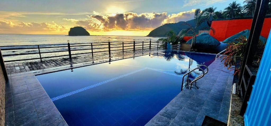 Aura Marina Sands Beach Resort Baler Dış mekan fotoğraf